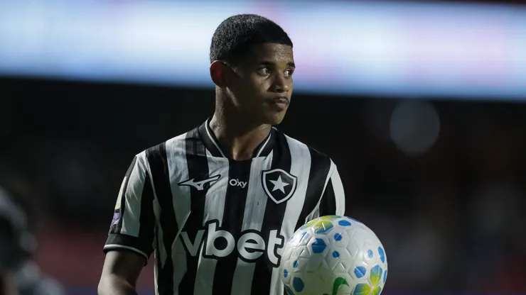 SP - SAO PAULO - 23/05/2026 - BRASILEIRO A 2026, SAO PAULO X BOTAFOGO - Kadu jogador do Botafogo durante partida contra o Sao Paulo no estadio Morumbi pelo campeonato Brasileiro A 2026. Foto: Marco Miatelo/AGIF
