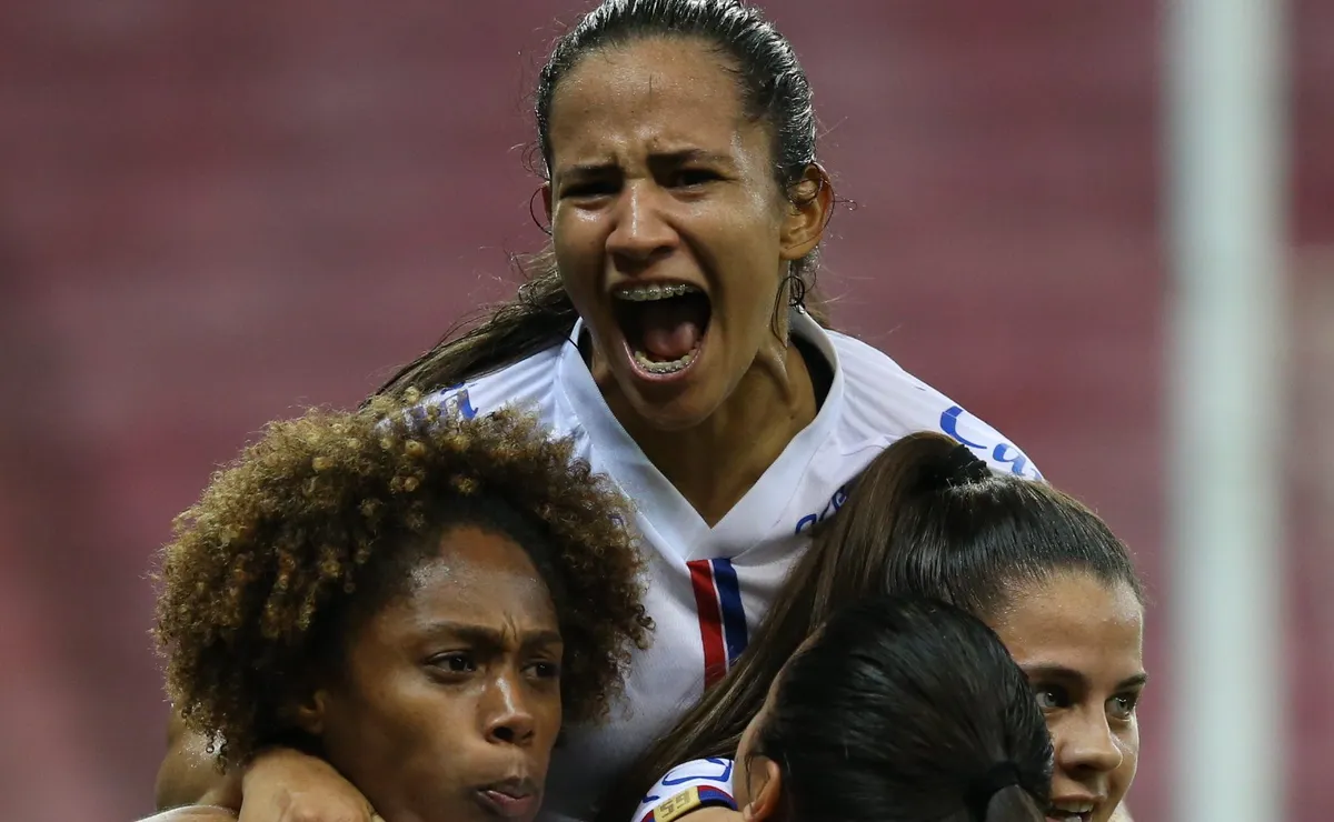 Cássia projeta retorno do Bahia após pausa da Data Fifa e mira sequência da temporada