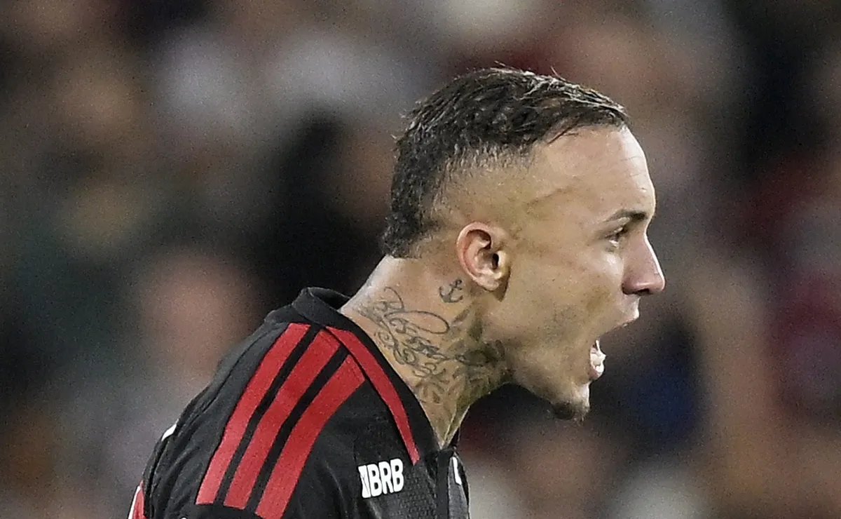 Flamengo descarta saída de Everton Cebolinha apesar da vontade do atacante de antecipar a saída