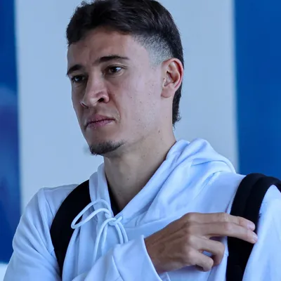 Corinthians prioriza Arthur Melo e descarta Rodrigo Dourado
