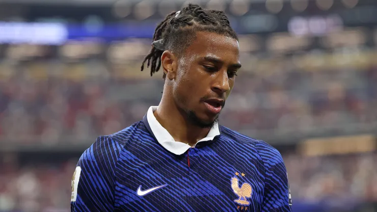 Olise teve péssima atuação na semifinal.