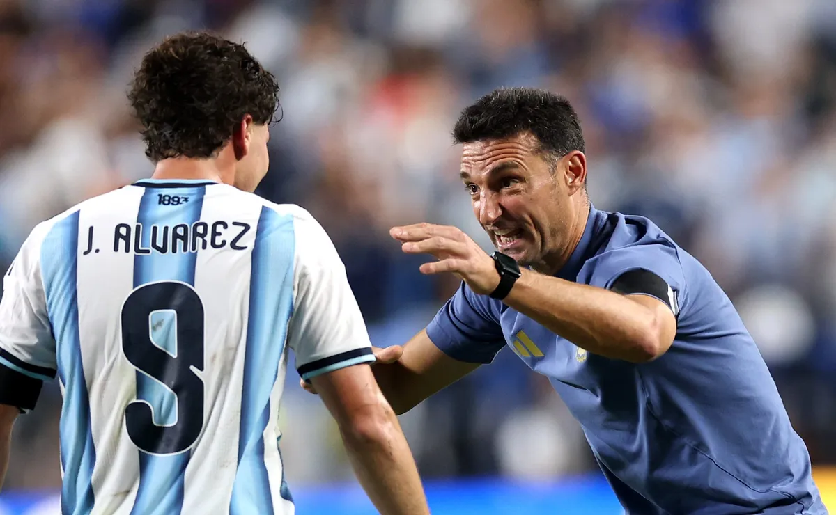 Scaloni define escalação para Inglaterra x Argentina com apenas uma dúvida entre os titulares