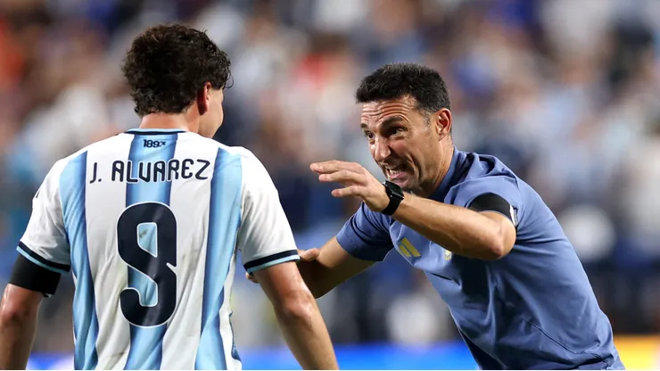 Scaloni durante partida diante da Suíça