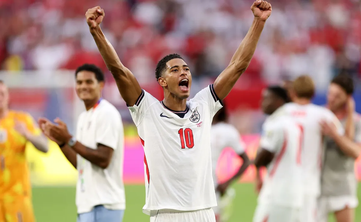 Quem segura esse monstro? Bellingham vira pesadelo dos rivais e coloca Inglaterra perto da final da Copa