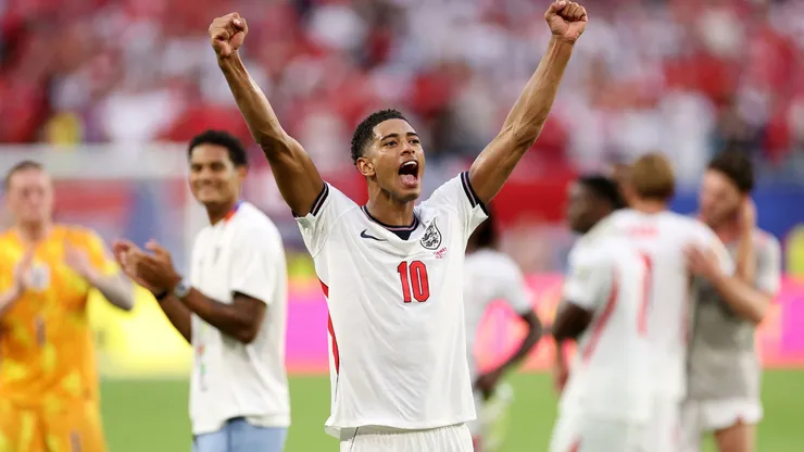 Quem segura esse monstro Bellingham vira pesadelo dos rivais e coloca Inglaterra perto da final da Copa - Foto Dan MullanGetty Images