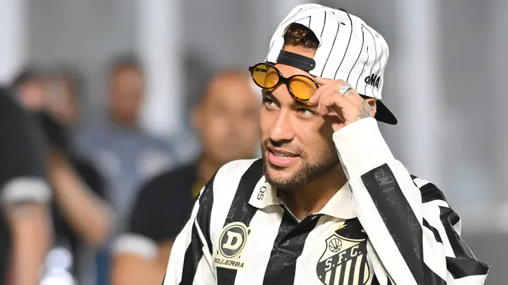 Neymar vai permanecer no Santos.