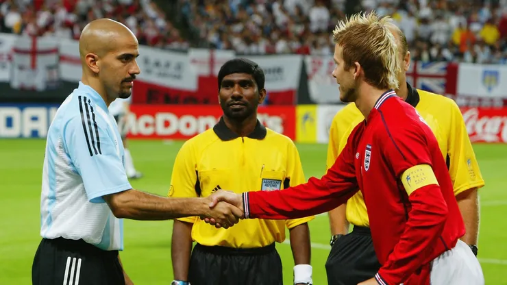 Beckham e Verón no último confronto entre as seleções em Copas