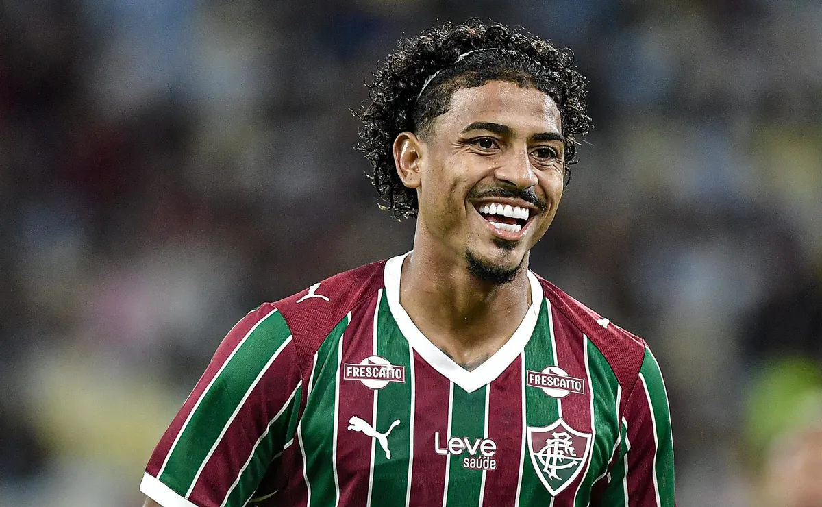 Lazio, da Itália, faz contato após interesse na contratação do atacante John Kennedy, do Fluminense