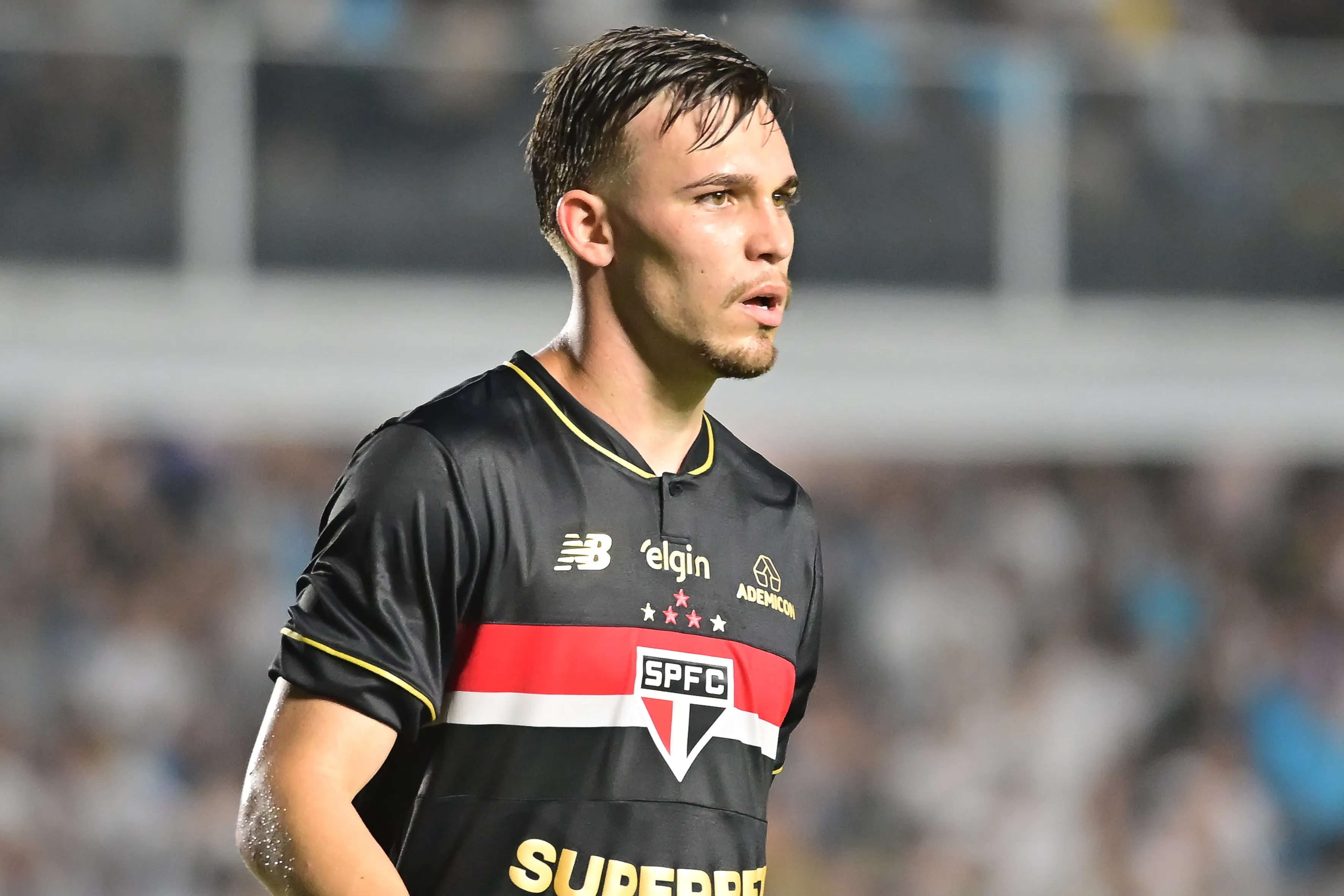 Negrucci tem contrato longo no SPFC, porém Dorival Jr aprovou empréstimo ao Athletic – Foto: Jota Erre/AGIF