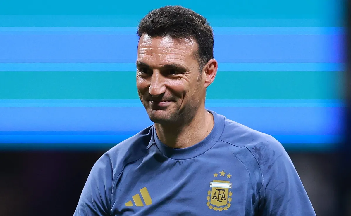 Scaloni alcança recorde histórico e vira técnico com mais jogos pela Argentina em Copas do Mundo