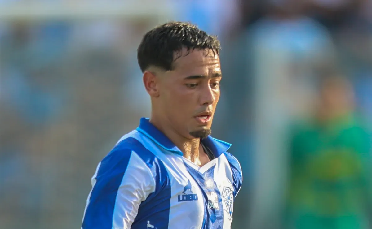 Thayllon sofre lesão muscular e vira dúvida no Paysandu para duelo contra o Amazonas pela Série C