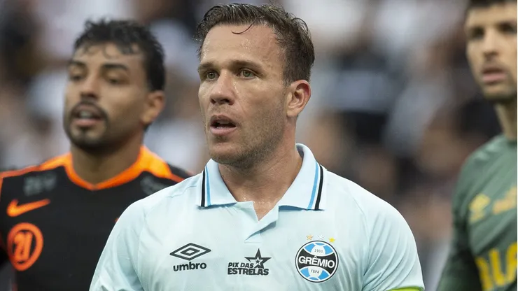 Arthur virou alvo do Corinthians.