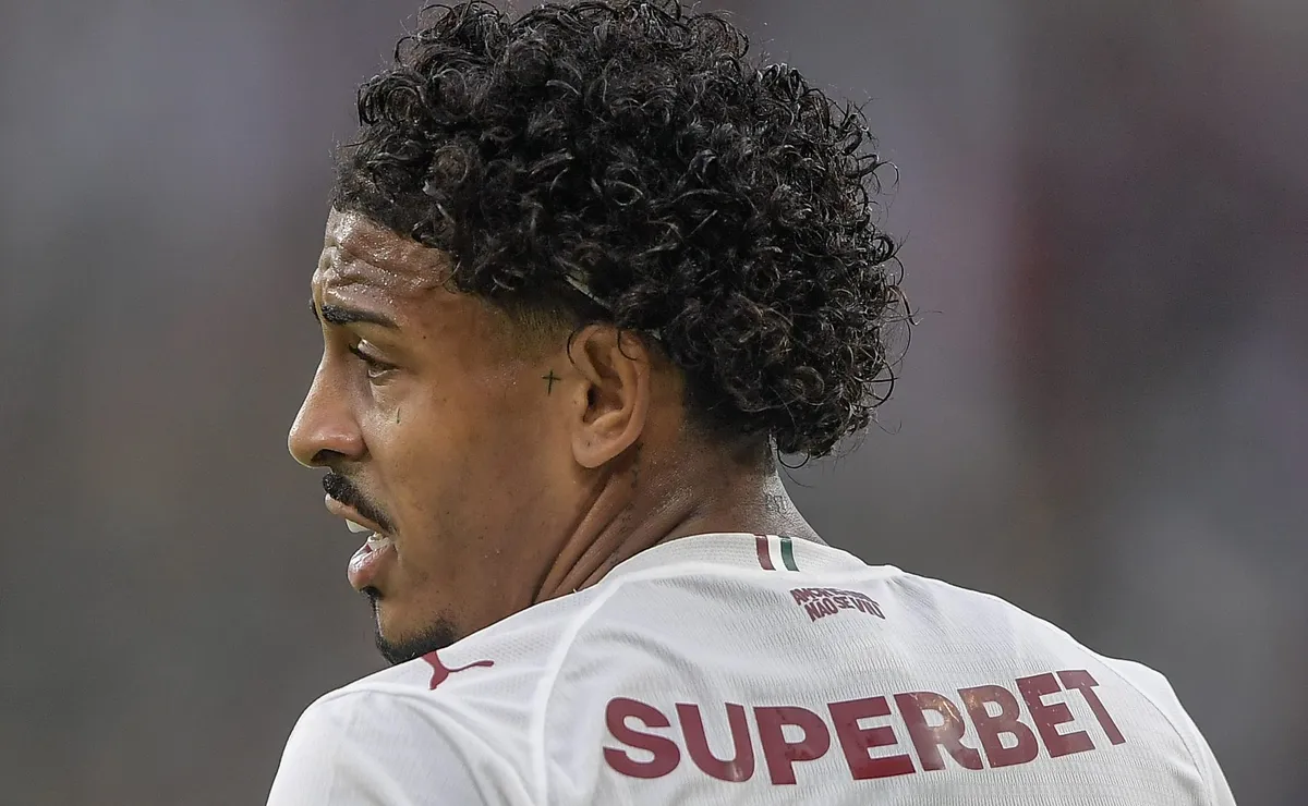 Fluminense recebe aceno da Lazio com oferta de 8 milhões de euros para tirar John Kennedy