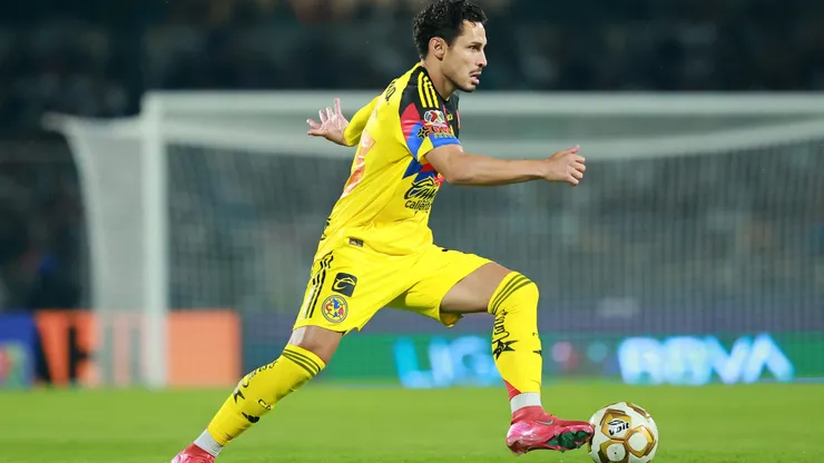 Raphael Veiga tem futuro indefinido no Palmeiras. Foto: Hector Vivas/Getty Images