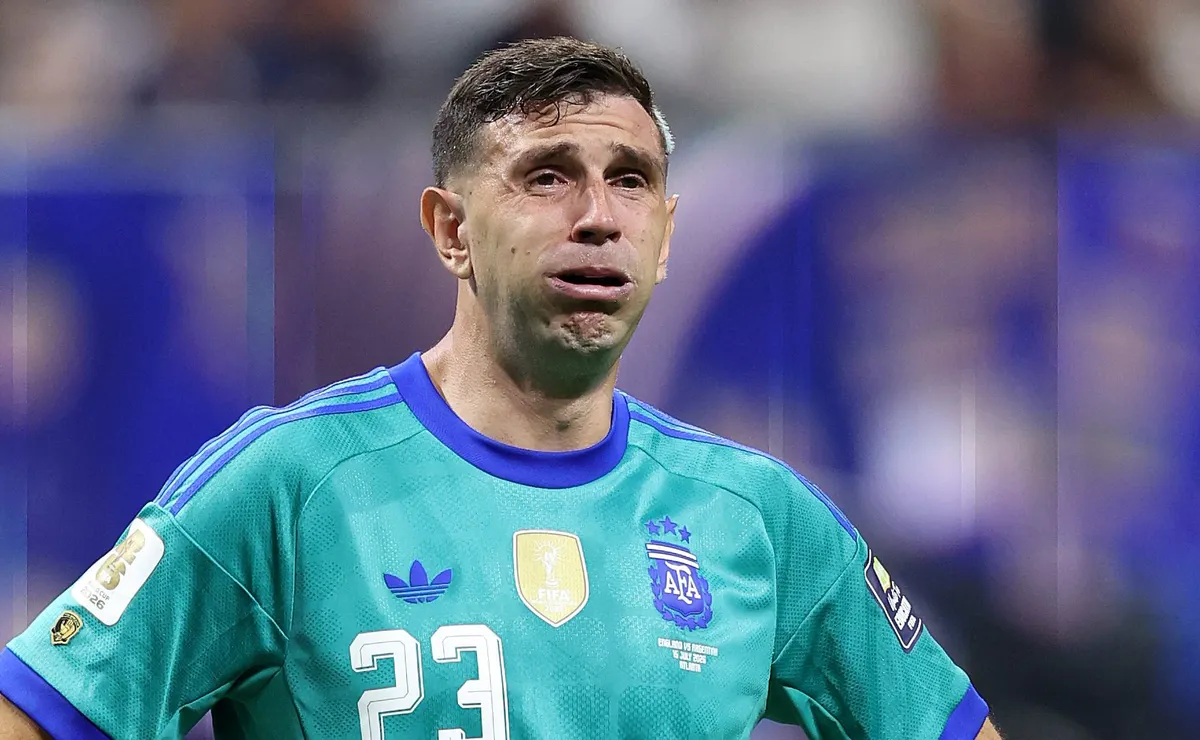 Dibu Martínez está disposto a forçar ida para a Juventus, revela portal