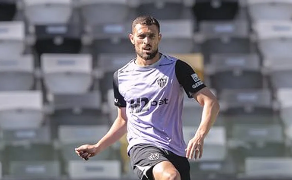 Passado de lesões de Leo Duarte preocupa Atlético-MG após zagueiro virar desfalque