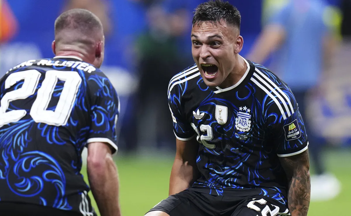 Lautaro Martínez valoriza classificação à final e comenta postura da Inglaterra: “Nos deu mais tranquilidade”