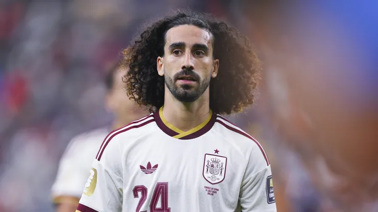 Cucurella é um dos destaques da Espanha