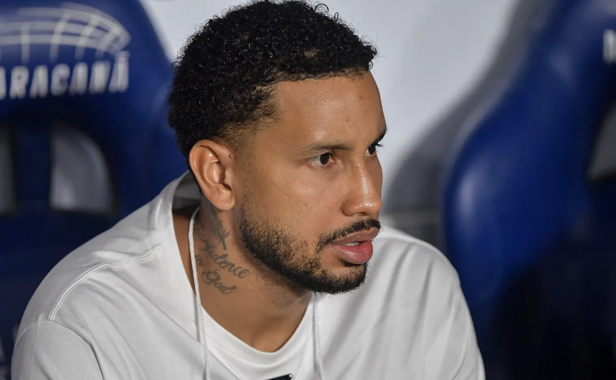 Jair retorna ao Vasco no Brasileirão após quase um ano parado por lesão
