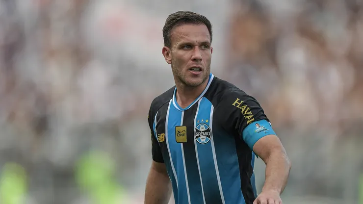 Arthur deixou o Grêmio após falta de acordo com a Juventus