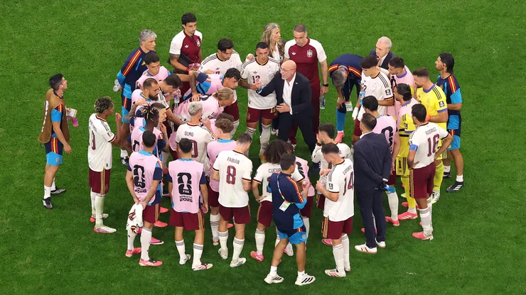 Pausa para hidratação da Espanha. (Photo by Carl Recine/Getty Images)