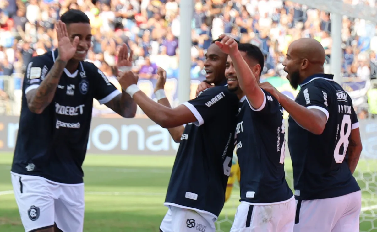 Remo inicia preparação em São Paulo para sequência de sete jogos em apenas 25 dias na Série A
