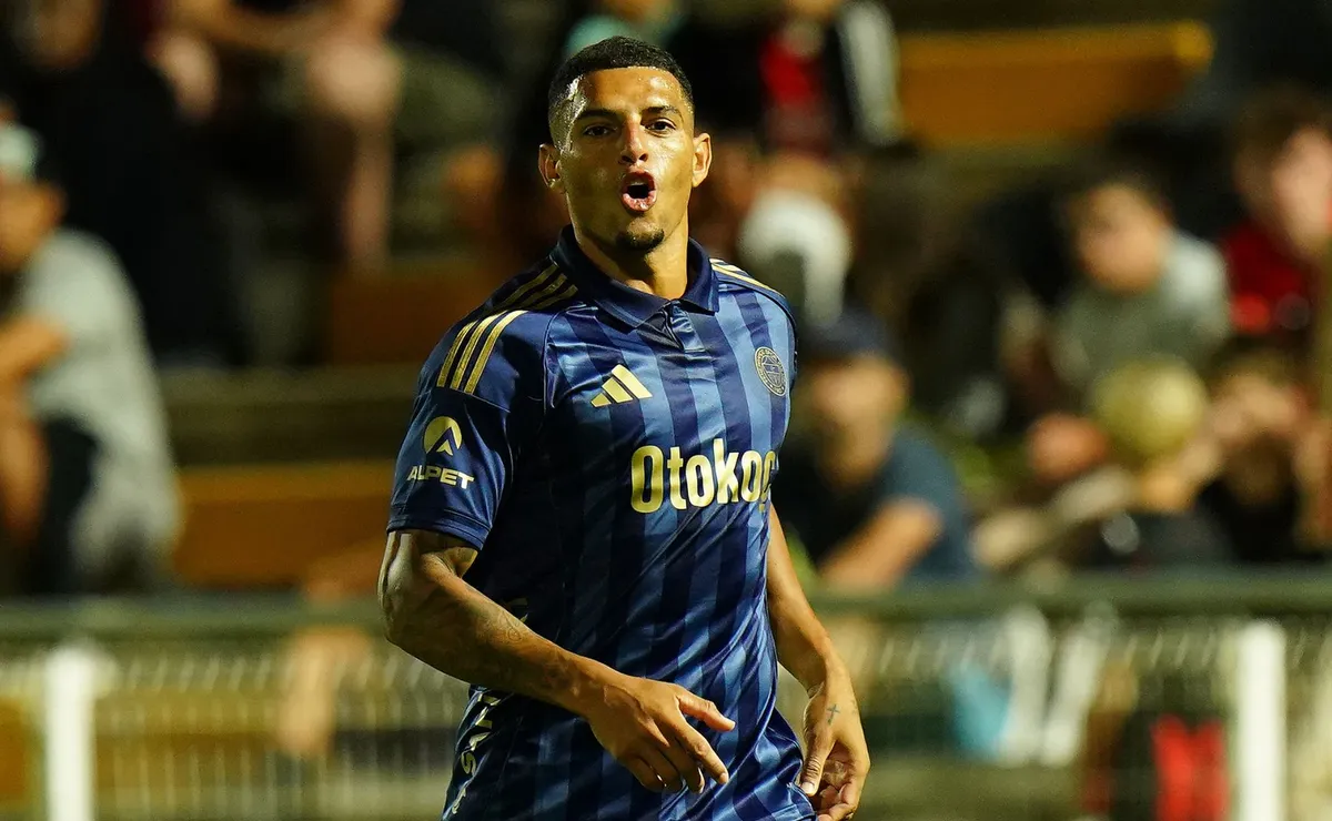 Vasco entra na briga por Diego Carlos, mas encontra dificuldades no mercado da bola