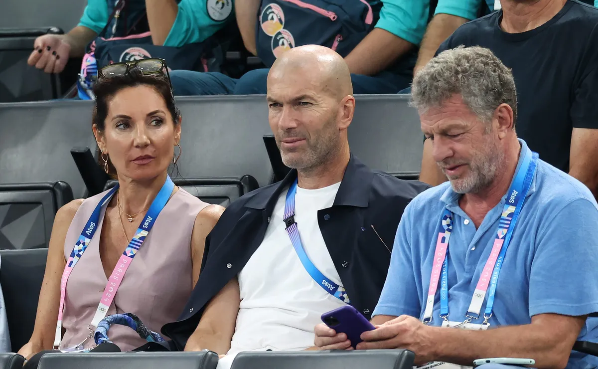 Salário de Zidane na seleção francesa depende de aprovação do governo