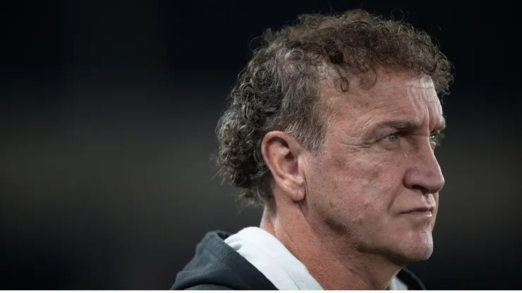 Cuca, técnico do Santos durante jogo contra o Botafogo pelo Brasileirão
