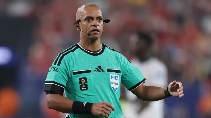 Wilton Pereira Sampaio árbitro brasileiro na Copa do Mundo - Foto: Buda Mendes/Getty Images