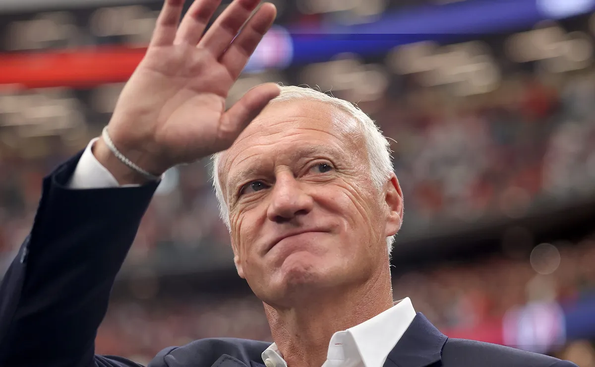 França leva vantagem sobre a Inglaterra em decisões de 3º lugar e Deschamps busca despedida com vitória