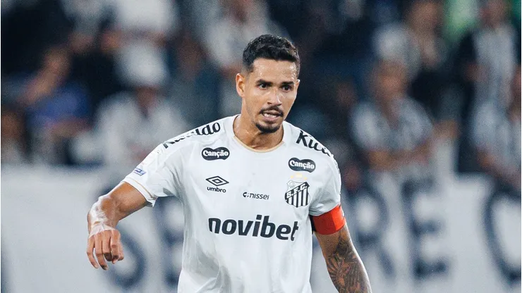 Veríssimo durante a partida disputada ontem (16)