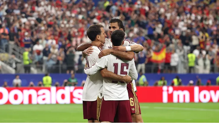 Jogadores da Espanha comemorando. (Photo by Lars Baron/Getty Images)