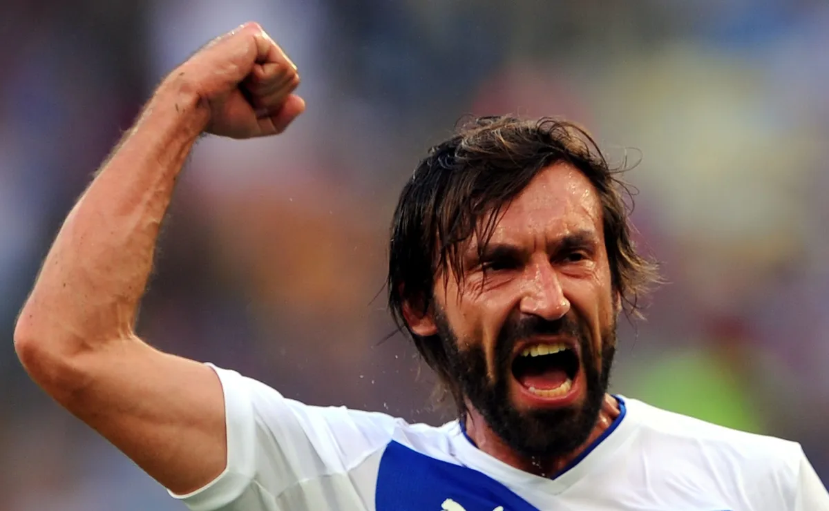 Maldini indica Pirlo e o campeão do mundo é o favorito para assumir o comando da Itália