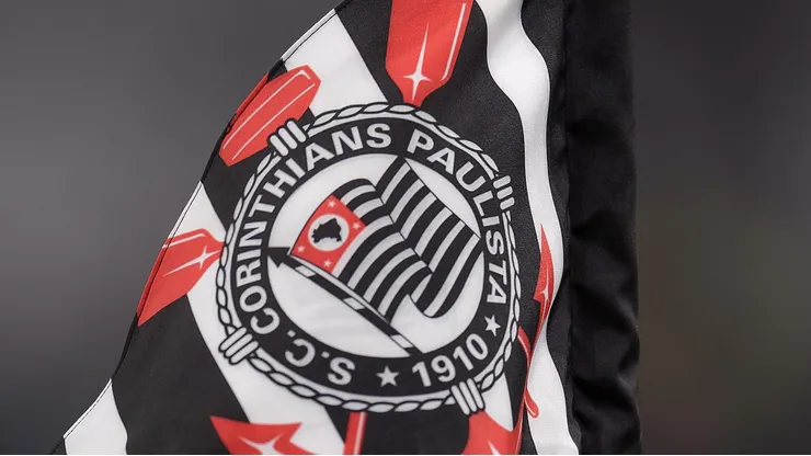 Bandeira Corinthians. Foto: Anderson Romão/AGIF