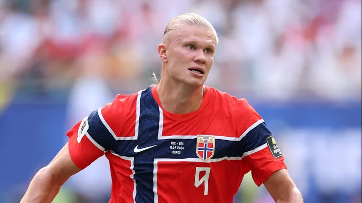 MIAMI GARDENS, FLORIDA - JULY 11: Erling Haaland #9 of Norway during the FIFA World Cup 2026 Quarter Final match between Norway and England at Miami Stadium on July 11, 2026 in Miami Gardens, Florida. (Photo by Justin Setterfield/Getty Images)