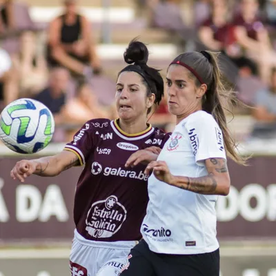 Corinthians defende série invicta contra a Ferroviária no Paulista e na Copa do Brasil