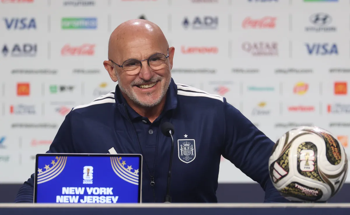 Luis de la Fuente pede que a Espanha não caia no jogo da Argentina: “Discussões e em provocações”