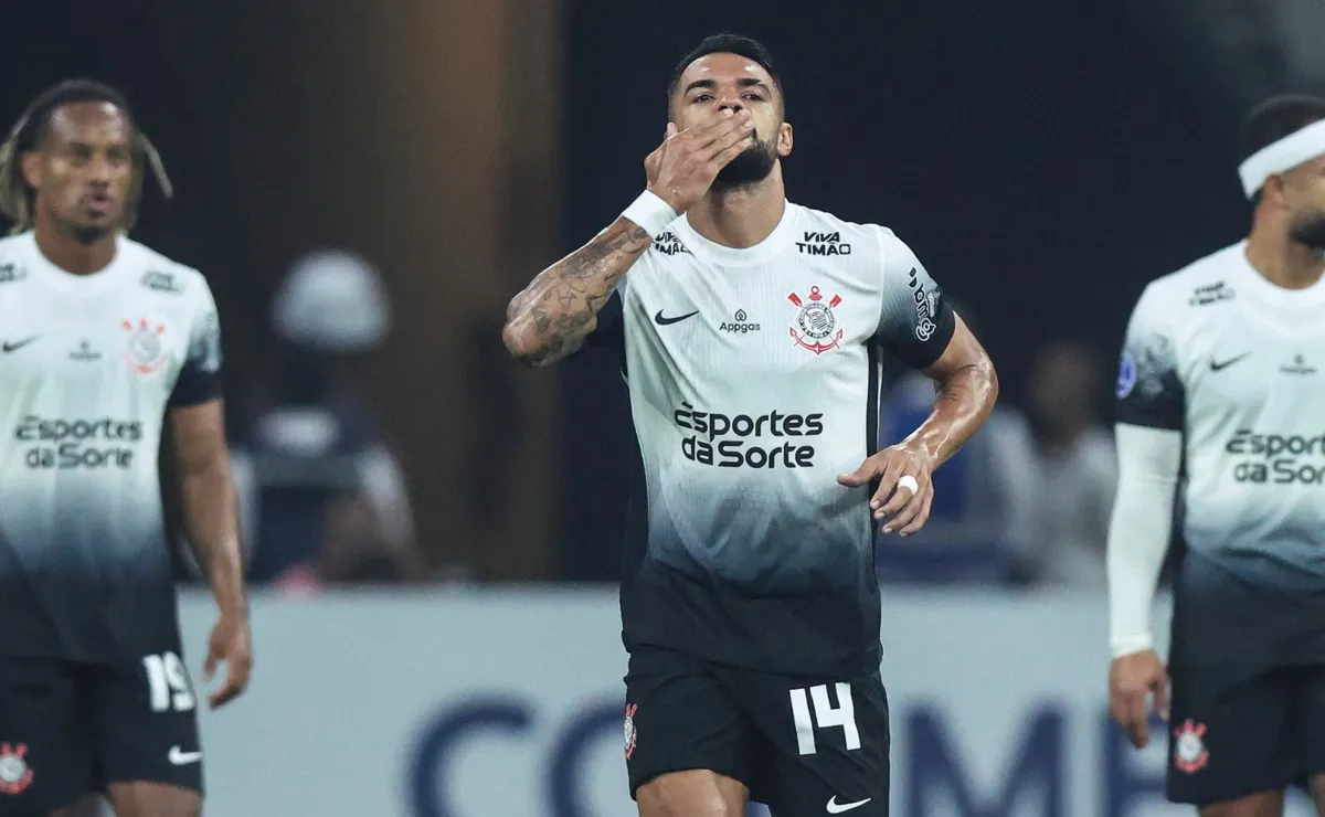 Diniz faz teste inédito com Raniele nos treinos e prepara mudanças no Corinthians