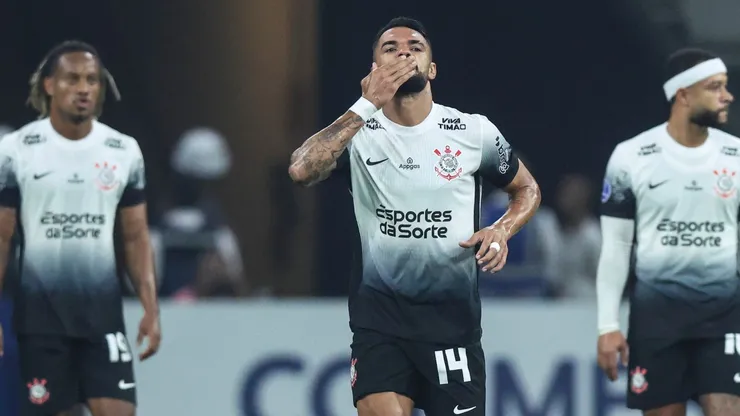 Diniz faz teste inédito com Raniele nos treinos e prepara mudança - Foto Justin SetterfieldGetty Images