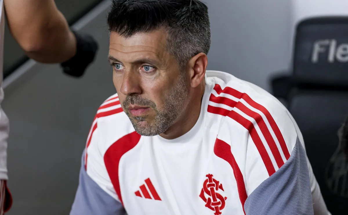 Inter busca novo camisa 9 e monitora opções para substituir Borré