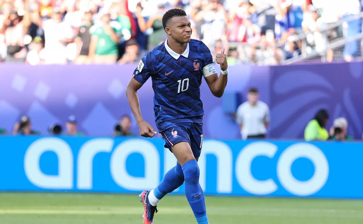 França disputa 3º lugar da Copa do Mundo mirando também artilharia de Mbappé e despedida de Deschamps