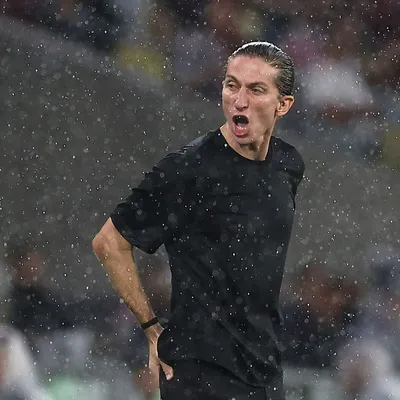 Filipe Luís estreia com goleada e faz análise no Monaco