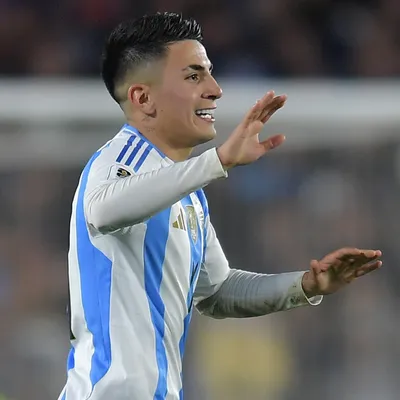 Almada rejeita oferta do Al-Ahli, e Flamengo vê cenário favorável