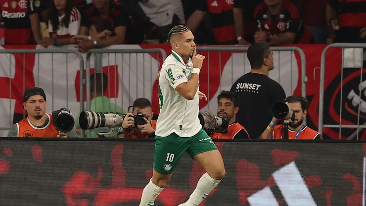 Paulinho revela plano do Palmeiras para ganhar minutos e explica retorno sem pressa na temporada - Foto Wagner MeierGetty Images
