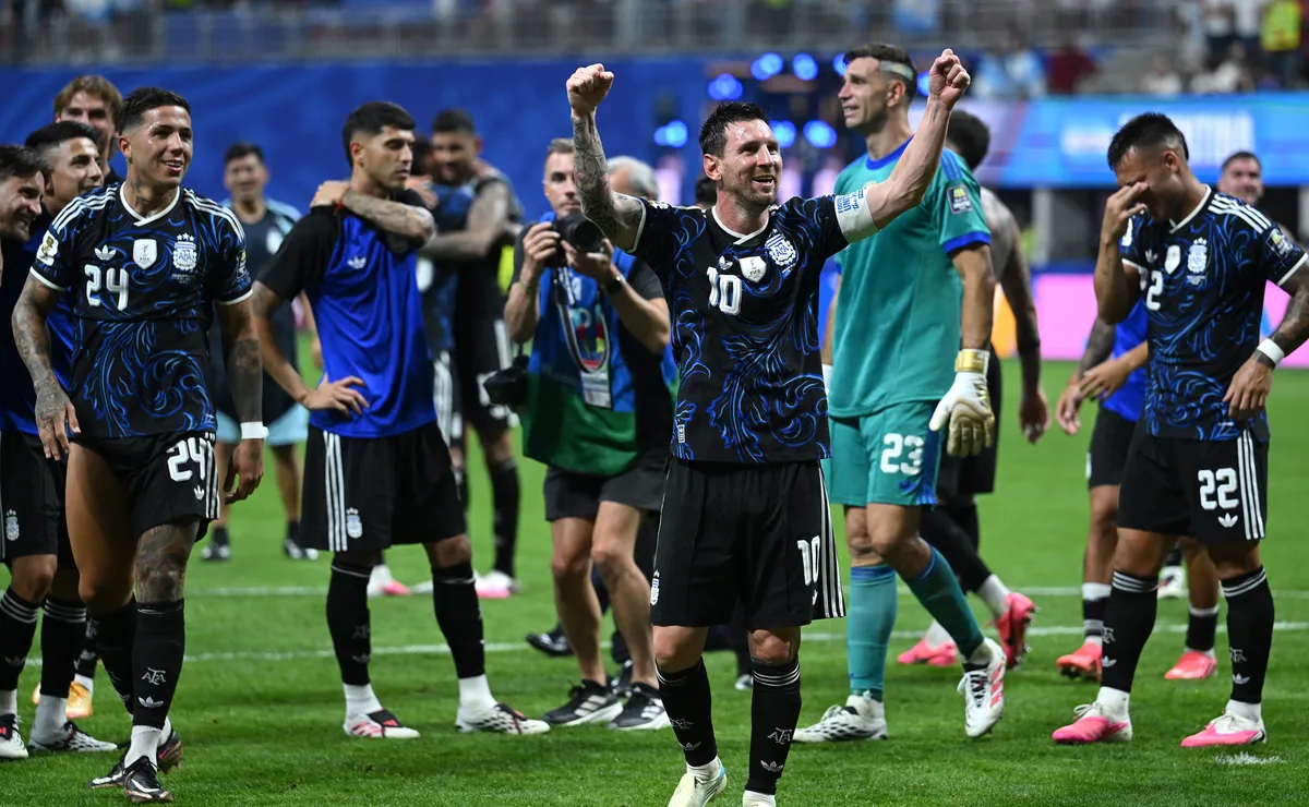 Seleção da Argentina será recebida com festa e AFA suspende jogos no país após a Copa do Mundo