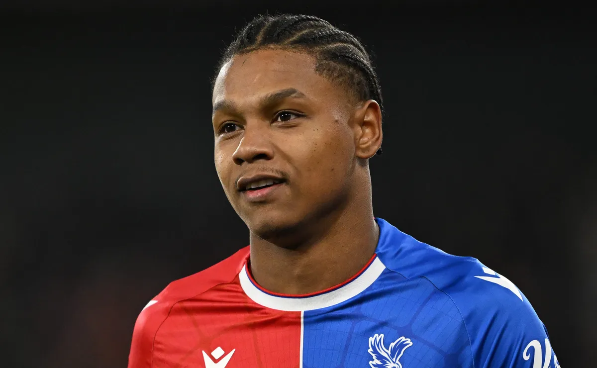 Matheus França faz hat-trick pelo Crystal Palace e supera gols marcados pelo Vasco em um só jogo