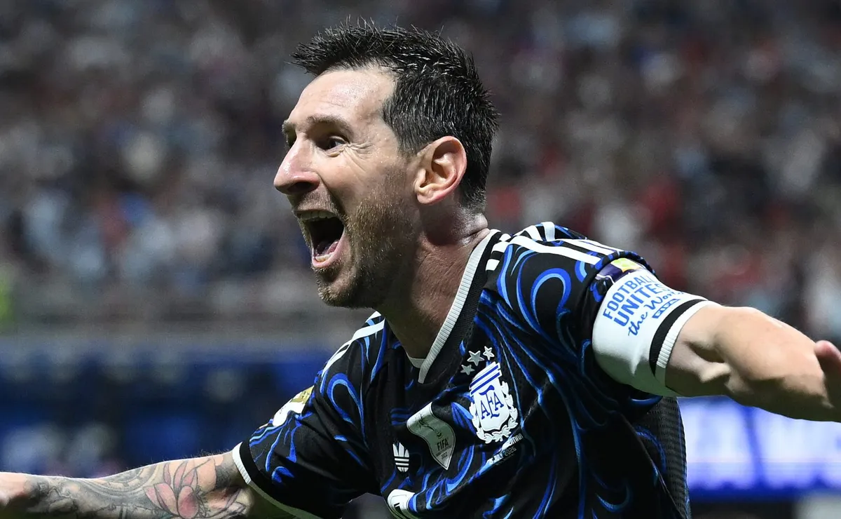 Messi dispara como favorito à Bola de Ouro da Copa do Mundo, aponta plataforma de apostas