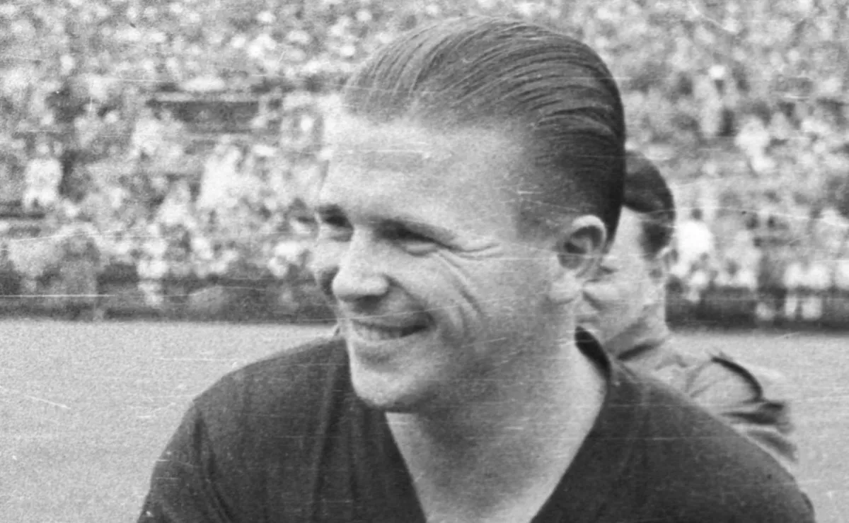 Ferenc Puskás brilhou pela Hungria em 1954 e entrou para a história da Copa do Mundo FIFA