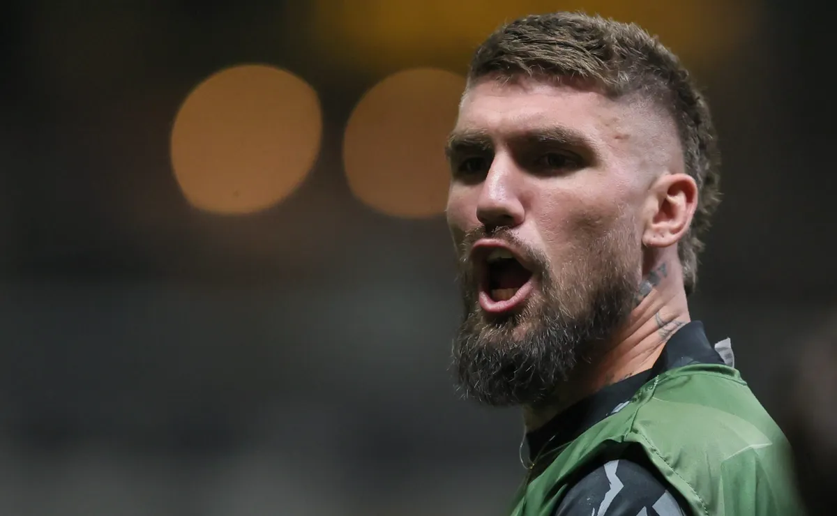 Lyanco é o grande candidato a substituir Junior Alonso no Atlético-MG no retorno do Brasileirão